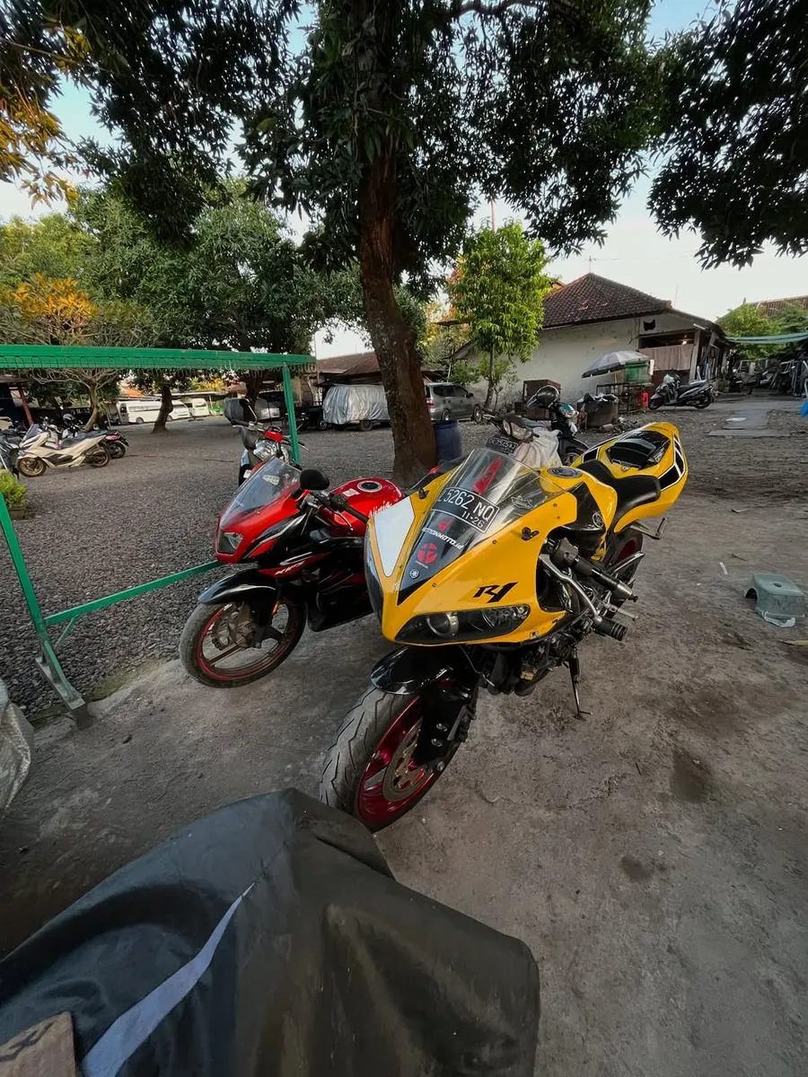 Yamaha R1 2006 – 6